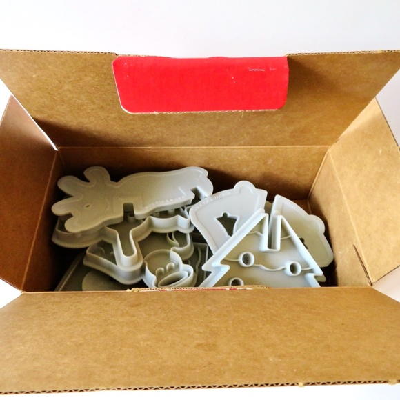 Nordic Ware 3-D 3D Christmas Cookie Cutters Set in Box Holiday Baking Snowman - Picture 7 of 8